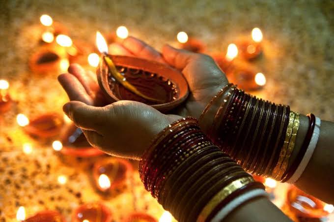 ଆସନ୍ତାକାଲି ଦେବ ଦୀପାବଳି ପାଇଁ ଅଯୋଧ୍ୟାରେ ପ୍ରସ୍ତୁତି