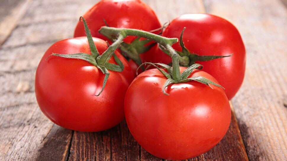 Tomato becomes red in Pakistan, price Rs 170 a kg ...