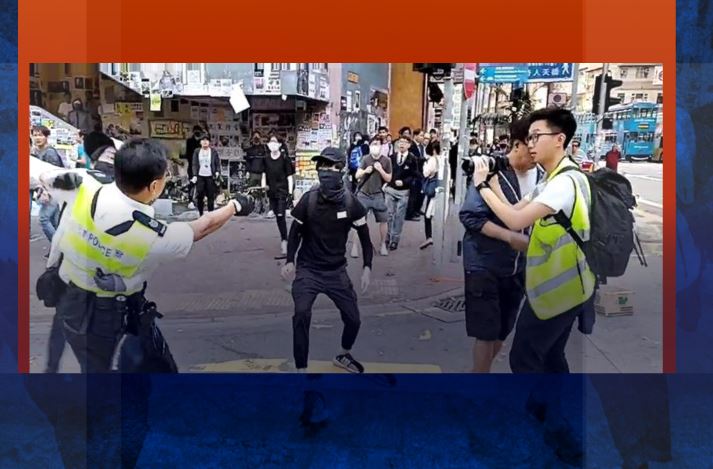 हॉन्ग कॉन्ग में पुलिस ने प्रदर्शनकारी के सीने पर मारी गोली, दिल दहला देने वाला VIDEO
