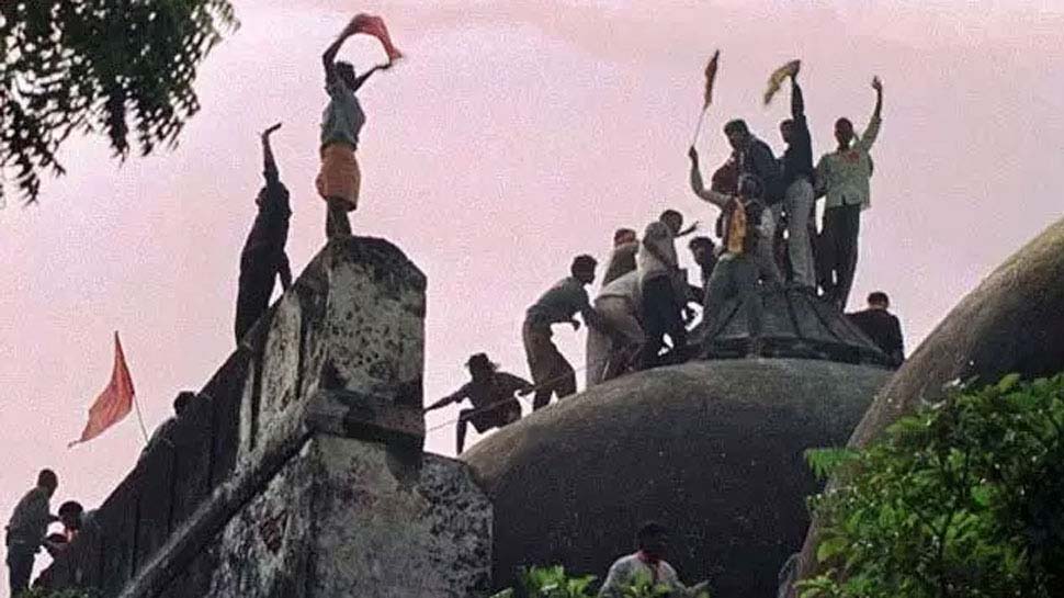 अयोध्या: हिंदू महासभा ने पीएम को लिखी चिठ्ठी, मारे गए कार सेवकों को मिले 'शहीद' का दर्जा