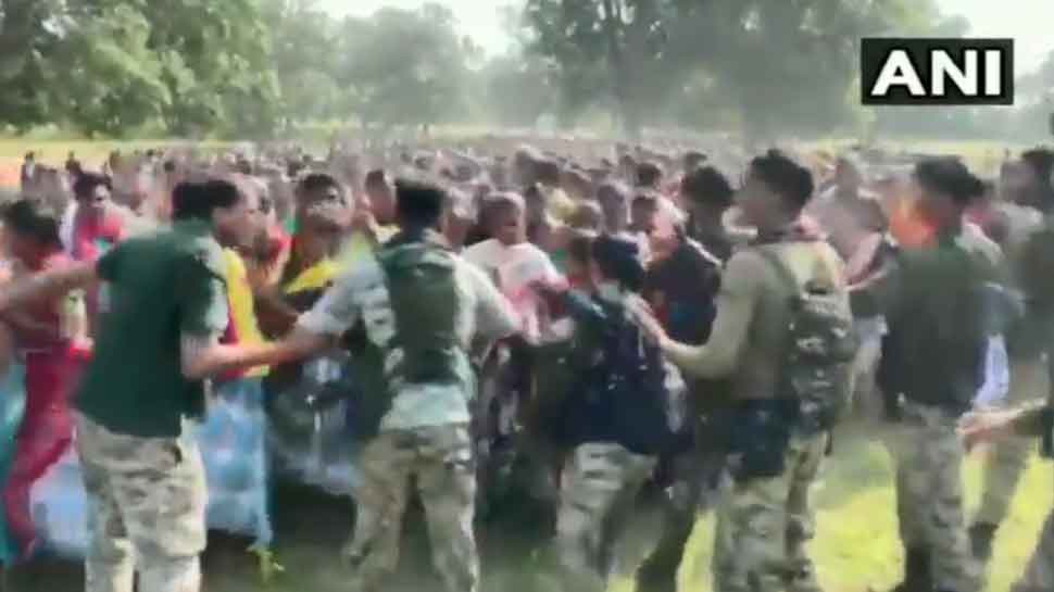 दंतेवाड़ा में पुलिस कैंप का विरोध, एसपी बोले- नक्सली बना रहे ग्रामीणों पर दबाव