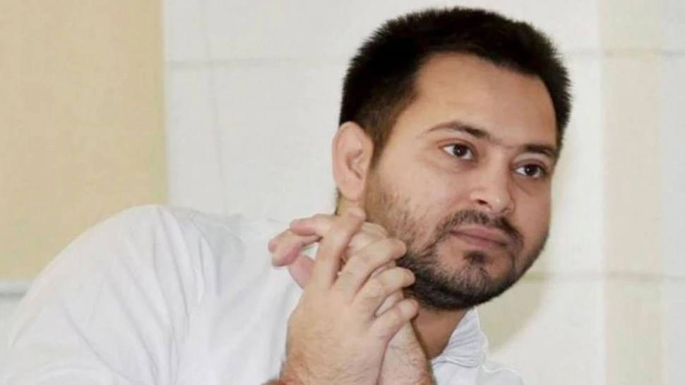 RLSP के मार्च में नहीं शामिल हुए तेजस्वी यादव, बैकफुट पर महागठबंधन RLSP के मार्च में नहीं शामिल हुए तेजस्वी यादव, बैकफुट पर महागठबंधन