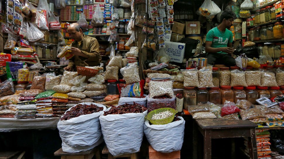 खाद्य पदार्थो के दाम बढ़ने से अक्टूबर में खुदरा महंगाई दर 4.62 फीसदी हुई
