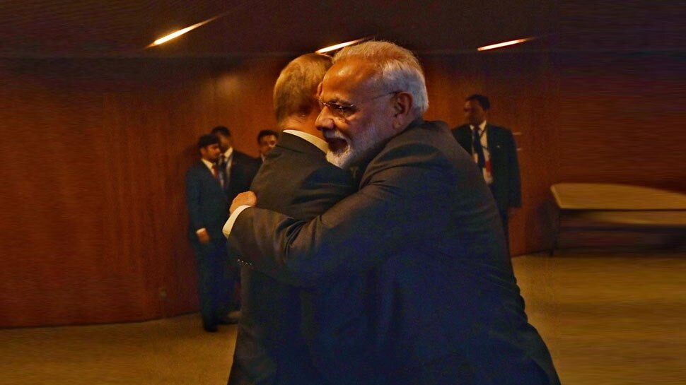 BRICS सम्मेलन: व्लादिमीर पुतिन से मिले PM मोदी, शी जिनपिंग से भी करेंगे भेंट