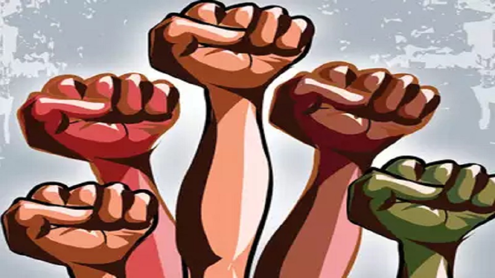 लखीसराय: दफादार-चौकीदार संघ ने किया प्रदर्शन, कहा- हमारा किया जा रहा शोषण लखीसराय: दफादार-चौकीदार संघ ने किया प्रदर्शन, कहा- हमारा किया जा रहा शोषण
