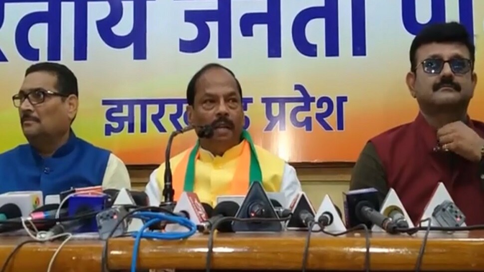 रांची: CM रघुवर बोले- माफी मांगें राहुल गांधी, कांग्रेस ने जनता की आंख में धूल झोंका