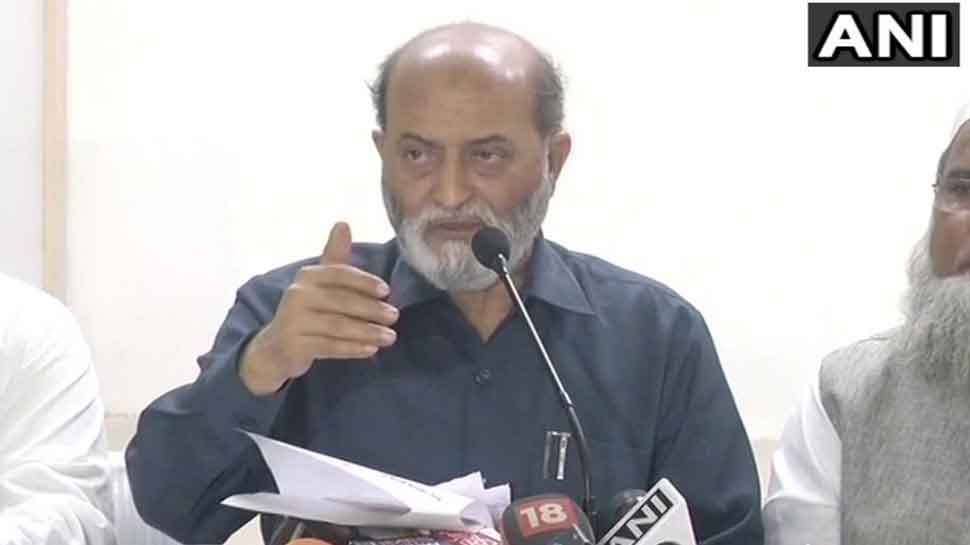 लखनऊ के इस्लामिया कॉलेज में बाबरी एक्शन कमेटी की बैठक, जिलानी की मौजूदगी अहम लखनऊ के इस्लामिया कॉलेज में बाबरी एक्शन कमेटी की बैठक, जिलानी की मौजूदगी अहम