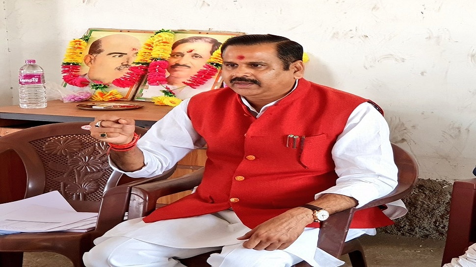 चतरा: BJP नेता ने कहा- पार्टी से बड़ा कुछ नहीं, राज्य में दोबारा आएगी रघुवर सरकार