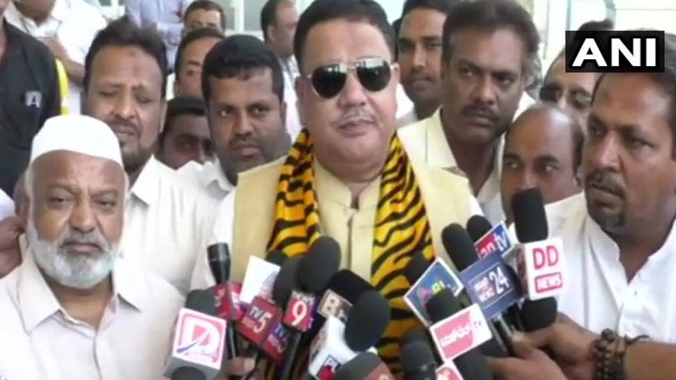 VIDEO: कर्नाटक में कांग्रेस MLA पर धारदार हथियार से हमला, अस्पताल में भर्ती