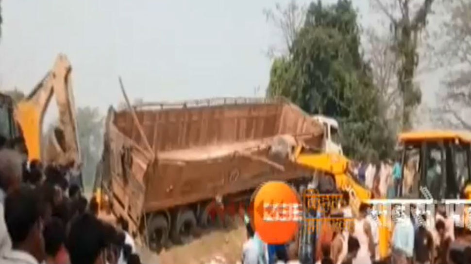 गोपालगंज: टाइल्स लदा ट्रेलर पलटा, पास खेल रहे 6 बच्चों की दर्दनाक मौत