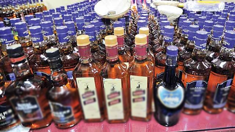 बिहार: बांका में मिनी ट्रक पर भारी मात्रा में विदेशी शराब बरामद, चालक हुआ फरार