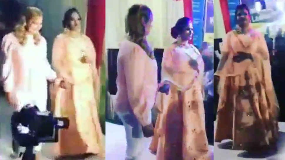 बन-ठन कर रानू मंडल ने किया रैंप वॉक, सोशल मीडिया पर VIDEO हुआ VIRAL