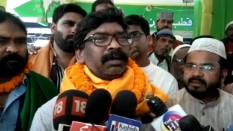 रांची: चुनाव से पहले चादर चढ़ाने पहुंचे हेमंत सोरेन, BJP पर साधा जमकर निशाना