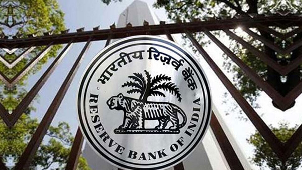 PMC बैंक को लेकर RBI ने की बैठक, ग्राहकों जल्द पैसे दिलाने को लेकर हुई बातचीत