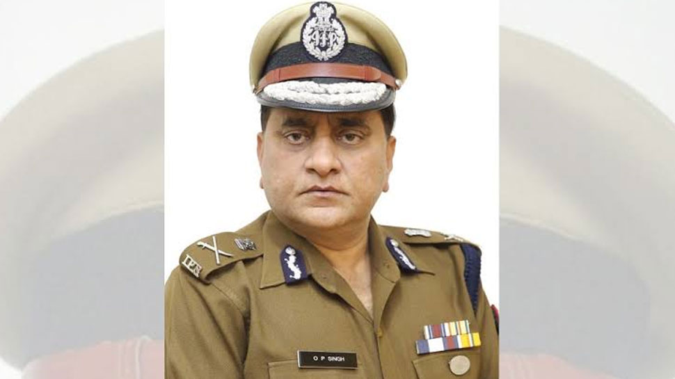 अयोध्या फैसला: UP में शांति व्यवस्था बनाए रखने के लिए DGP ने पुलिसकर्मियों को कहा, 'थैंक यू' अयोध्या फैसला: UP में शांति व्यवस्था बनाए रखने के लिए DGP ने पुलिसकर्मियों को कहा, 'थैंक यू'