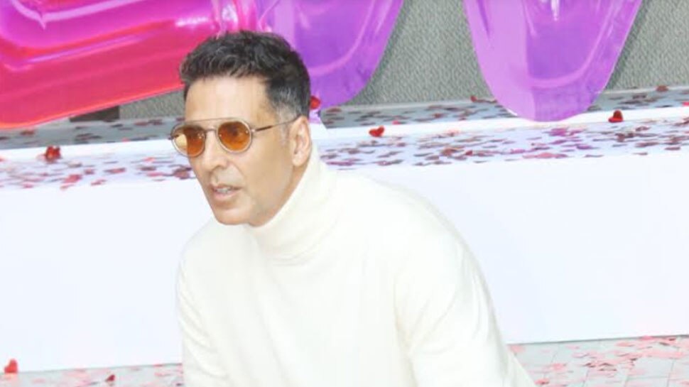 Good Newwz का ट्रेलर देखकर इस एक्टर ने की तारीफ, अक्षय बोले- 'एक चुम्मा तो...'
