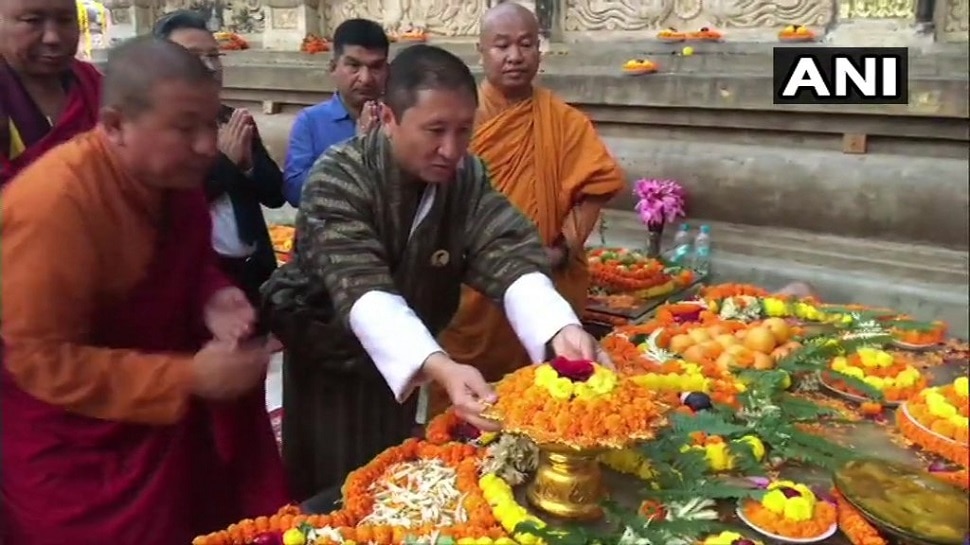गया: 2 दिन के दौरे पर बोधगया पहुंचे भूटान के FM तांडी दोरजी, महाबोधि मंदिर में की पूजा-अर्चना