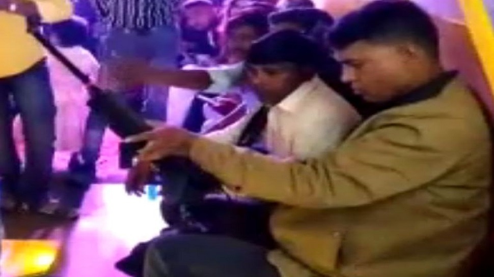 आरा: कोर्ट का आदेश ताक पर, शादी समारोह में जमकर हो रही हर्ष फायरिंग