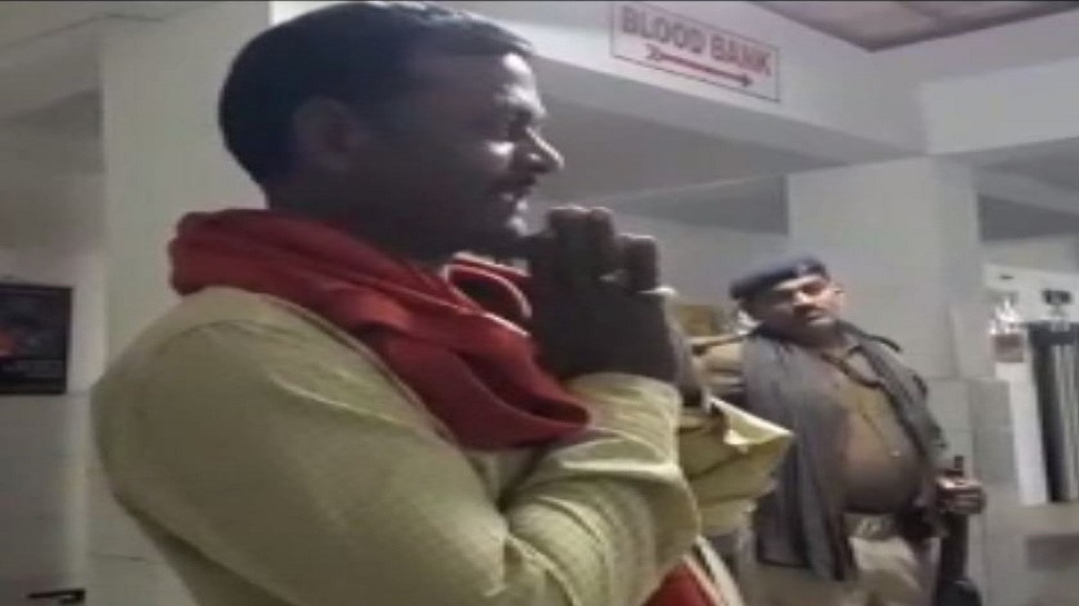 लखीसराय: शराबबंदी कानून को ठेंगा दिखा रहा नशेड़ी शिक्षक, पुलिस ने किया गिरफ्तार