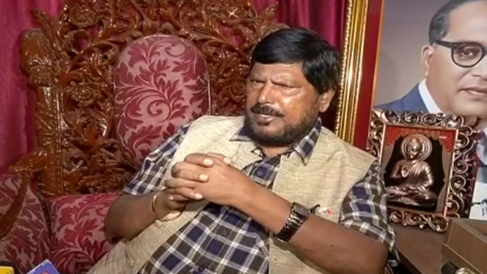 बालासाहेब के सिद्धातों के खिलाफ बन रहा है शिवसेना-NCP-कांग्रेस का गठबंधन: आठवले