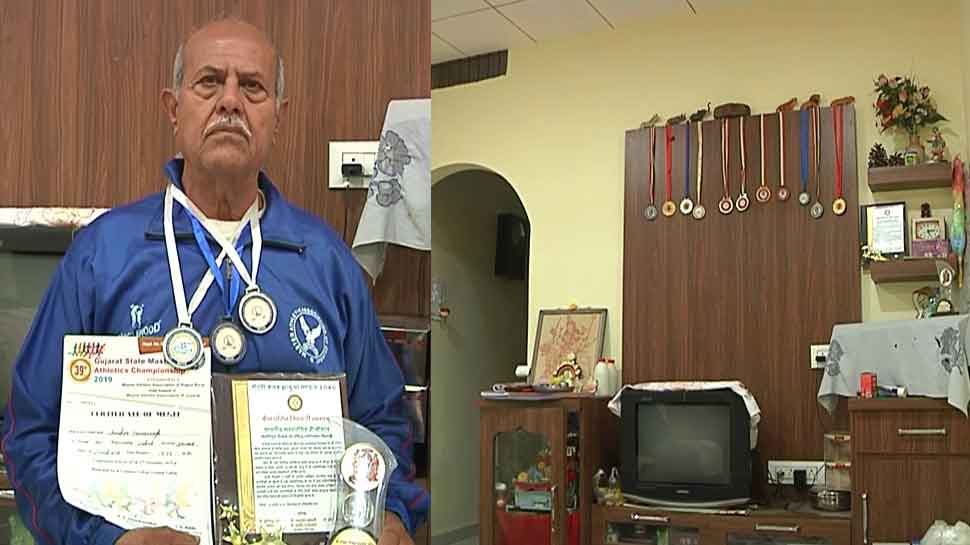 झाबुआ के 73 वर्षीय रिटायर्ड शिक्षक ने गुजरात में जीते 2 गोल्ड मैडल, सेहत के प्रति युवाओं को कर रहे जागरूक
