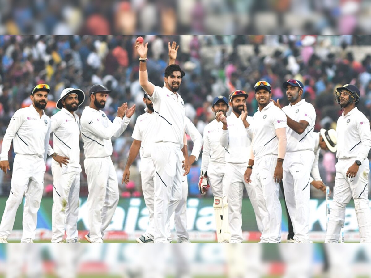 इशांत शर्मा डे-नाइट टेस्ट में 5 विकेट लेने वाले पहले गेंदबाज बन गए हैं. (फोटो: IANS) 
