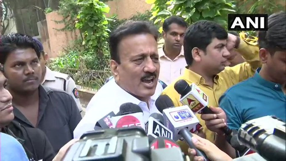 भाजपा नेता गिरीश महाजन का दावा- 'अजित पवार ने NCP के सभी 54 विधायकों का समर्थन पत्र दिया'