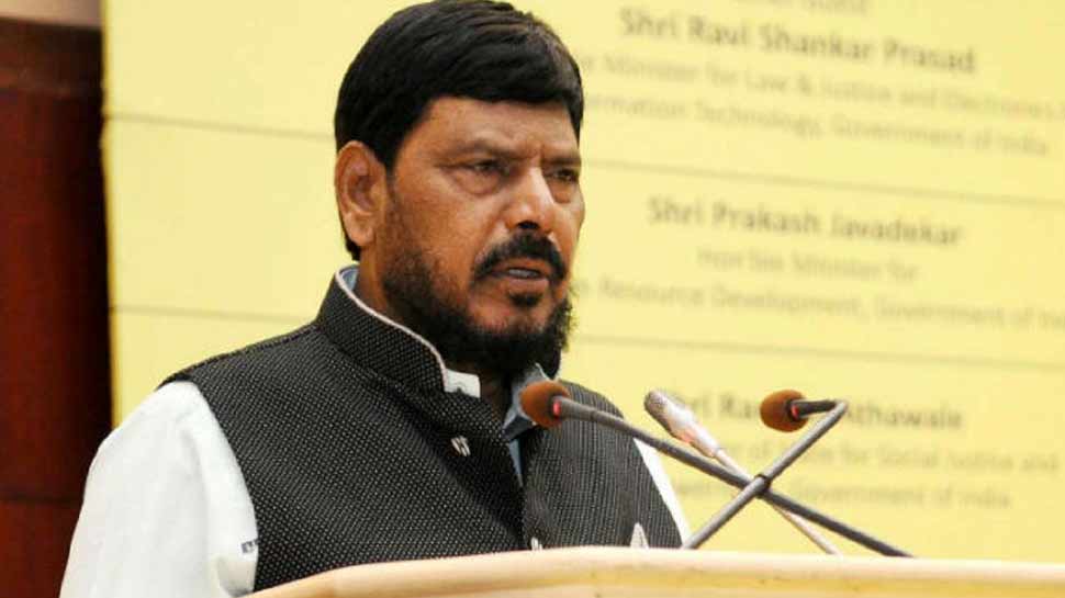 रामदास अठावले बोले, 'शरद पवार, सुप्रिया सुले को केंद्रीय मंत्रिमंडल में शामिल होना चाहिए'
