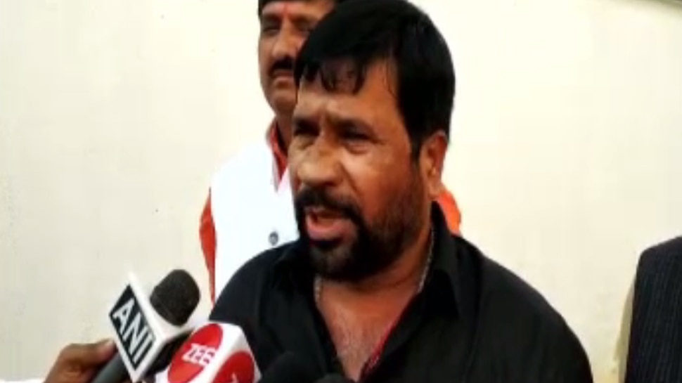 BJP एमएलसी ने RIMS में की लालू यादव से मुलाकात, बेलहर विधायक भी मिले