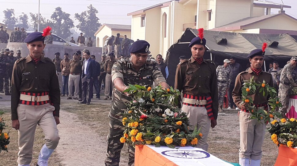 झारखंड: रिटायर्ड IPS अधिकारी विशेष पर्यवेक्षक नियुक्त, नक्सली हमले के बाद EC का फैसला