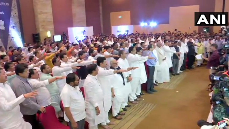 शिवसेना, NCP, कांग्रेस ने 162 विधायकों का किया शक्ति प्रदर्शन, बागी नहीं होने की दिलाई शपथ