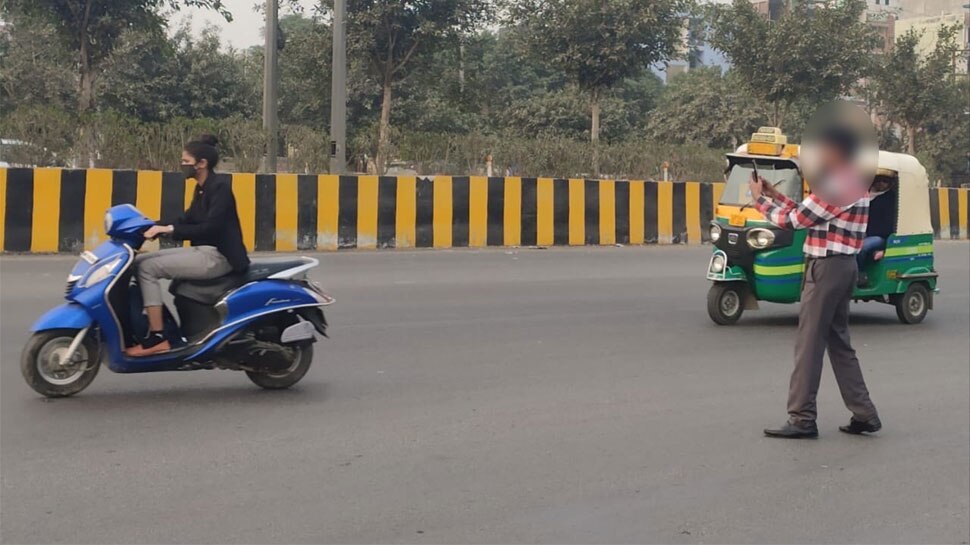 नोएडा में ट्रैफिक नियम तोड़ने वाले हो जाएं अलर्ट! सोशल मीडिया पर आ जाएंगी तस्वीरें