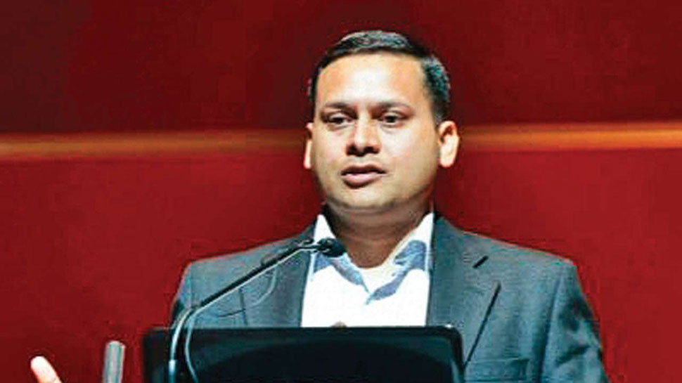 दिल्ली में फिर गरमाया 'जहरीले' पानी का मामला, भाजपा नेता ने साधा अरविंद केजरीवाल पर निशाना