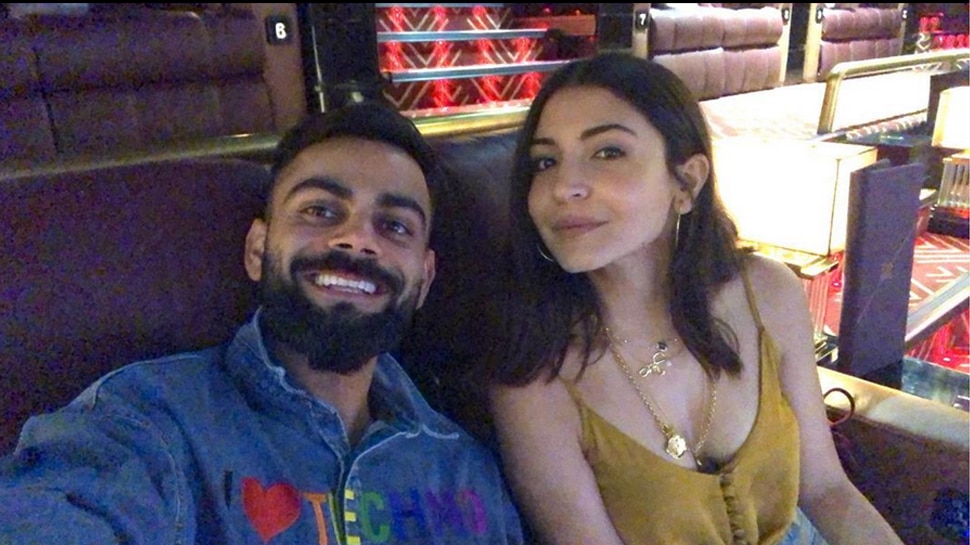 विराट कोहली ने अनुष्का के साथ रात में देखी फिल्म और शेयर की ये PHOTO