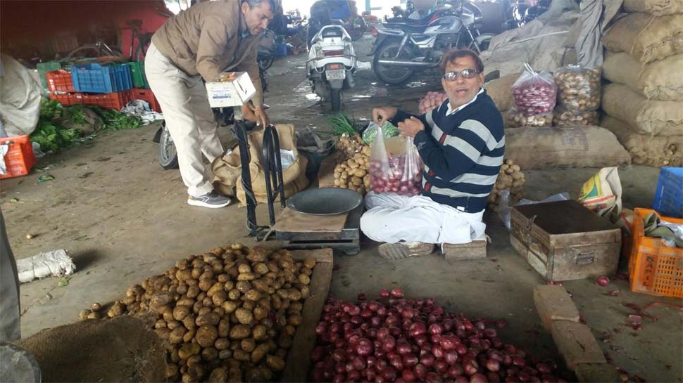 हरियाणा में थाली का बिगड़ा स्वाद; प्याज के दामों ने निकाले आंसू, पहुंचा 80 के पार