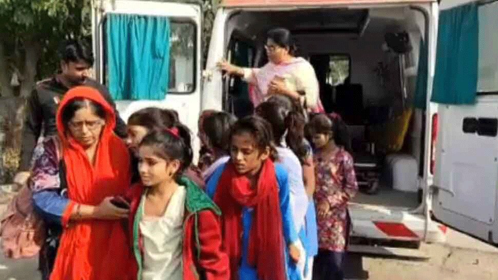 होमवर्क न किए जाने से नाराज़ शिक्षिका ने दी ऐसी सजा, अस्पताल में कराना पड़ा भर्ती