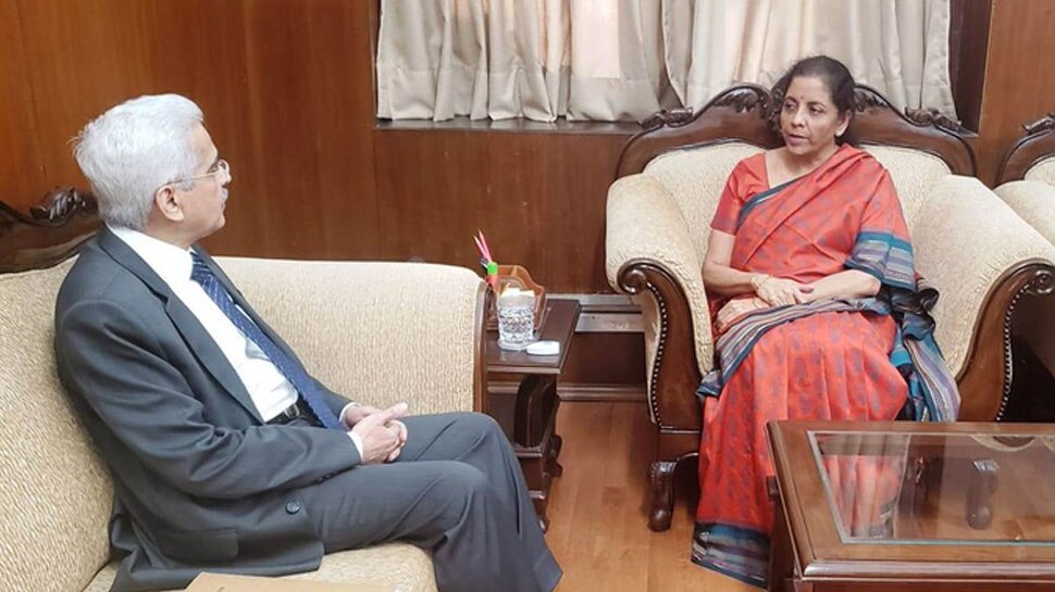 RBI गवर्नर शक्तिकांत दास ने की निर्मला सीतारमण से मुलाकात, क्रेडिट पॉलिसी पर हुई चर्चा