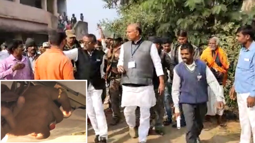 झारखंड विधानसभा: डाल्टनगंज में कांग्रेस प्रत्याशी ने लहराया हथियार, वोटर्स ने लगाए दबंगई के आरोप