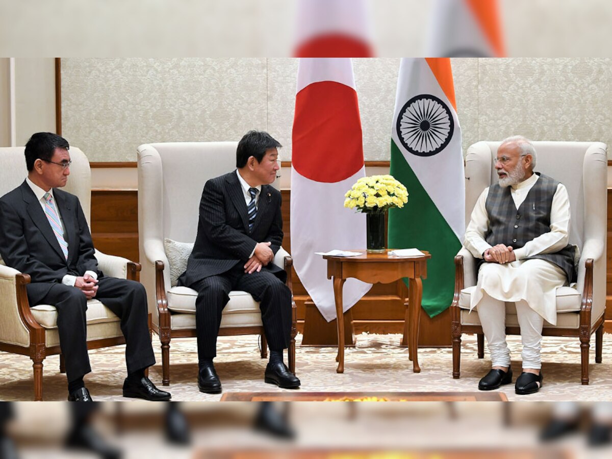 ​  भारत-जापान के बीच महत्वपूर्ण 2+2 वार्ता शनिवार को दिल्ली के हैदराबाद हाउस में हुई. 