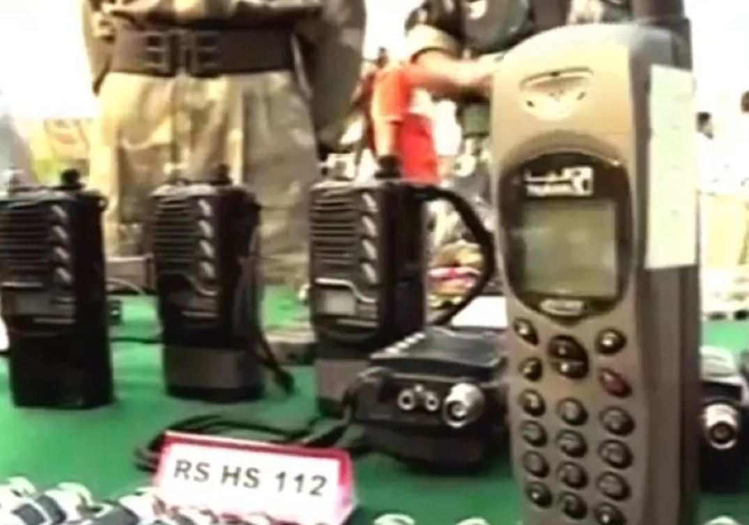 कश्मीर में आतंकियों के पास मिले सैटेलाइट फोन, सुरक्षा एजेंसियां चौकन्ना