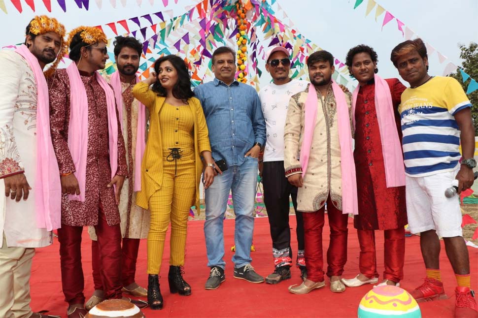 फिल्म में होंगे ये सितारे Bhojpuri film