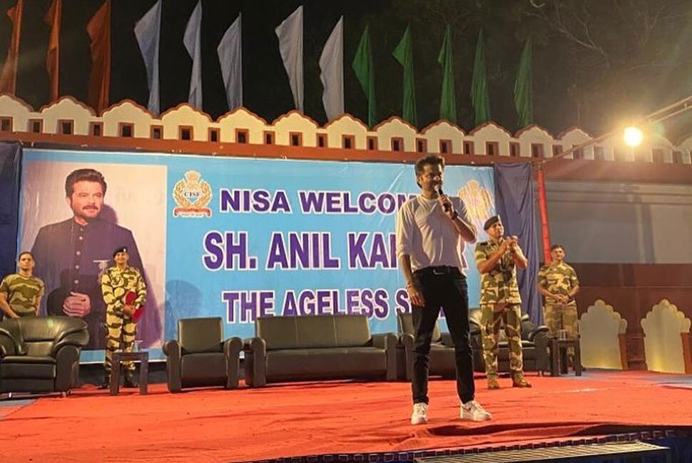 अनिल के साथ नजर आ रहे हैं ये सितारे Anil Kapoor