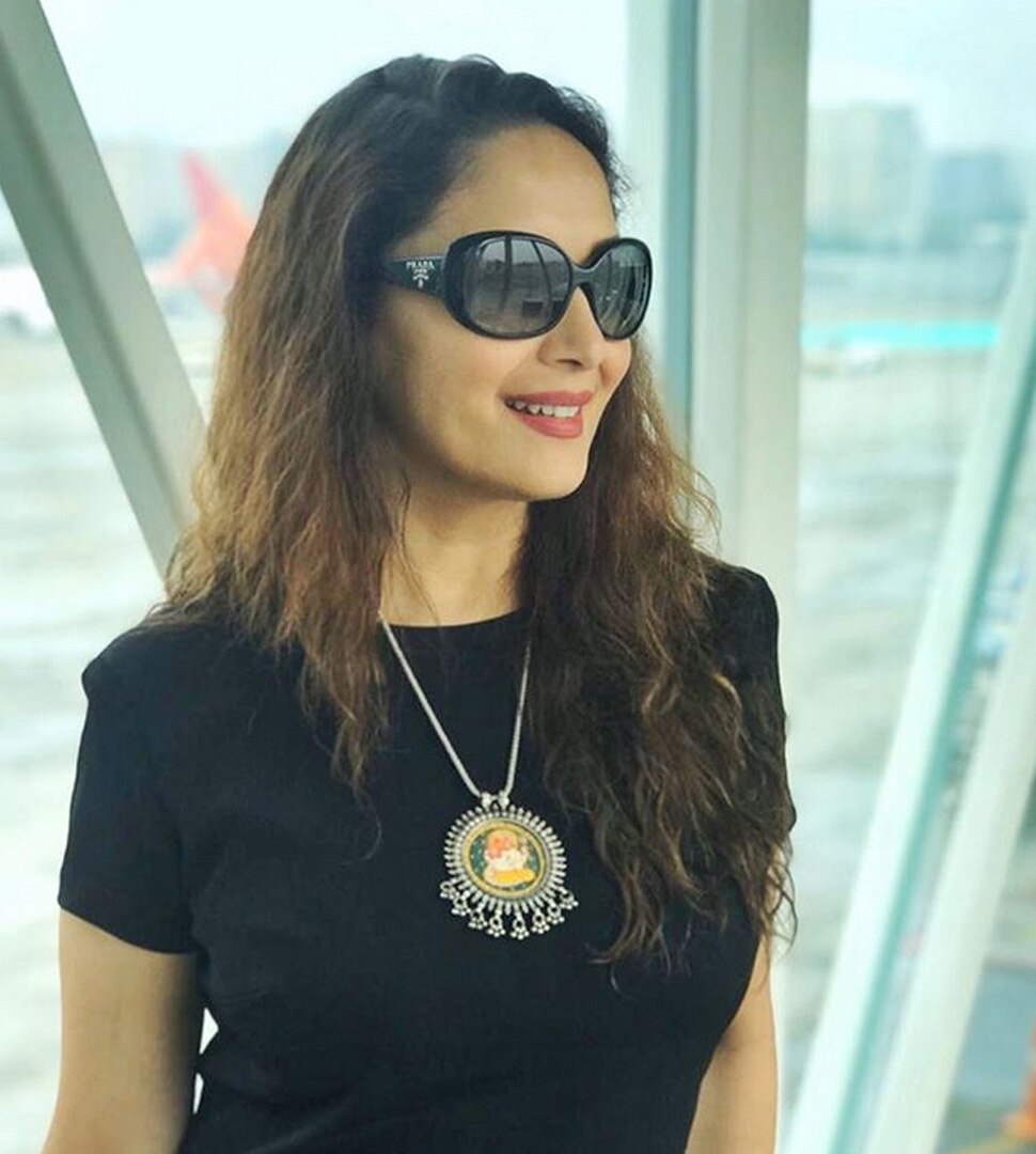 कई हिट फिल्में दीं Madhuri dixit