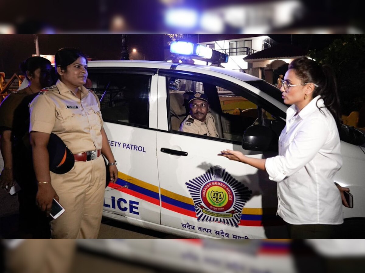 देर रात पुलिस की पेट्रोलिंग टीम से मिलीं रानी मुखर्जी, ऐसे बढ़ाया हौसला!