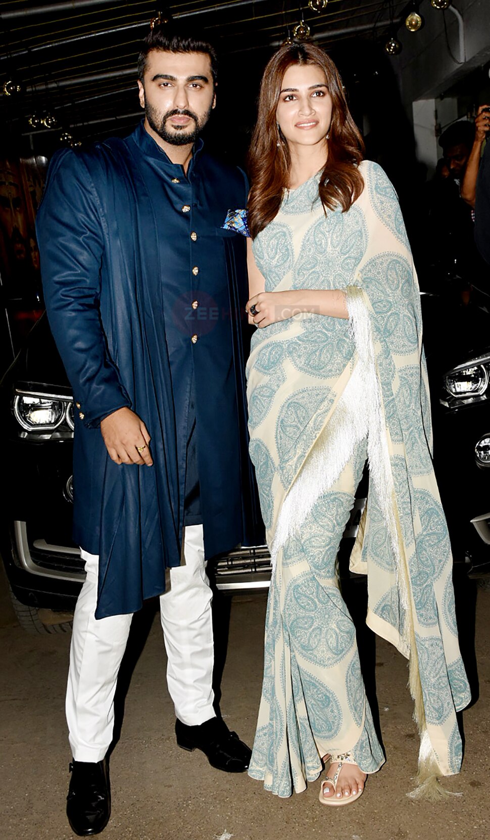 अर्जुन और कृति ने की मस्ती Arjun Kapoor, Kriti Sanon etc at screening of movie Panipat at PVR juhu