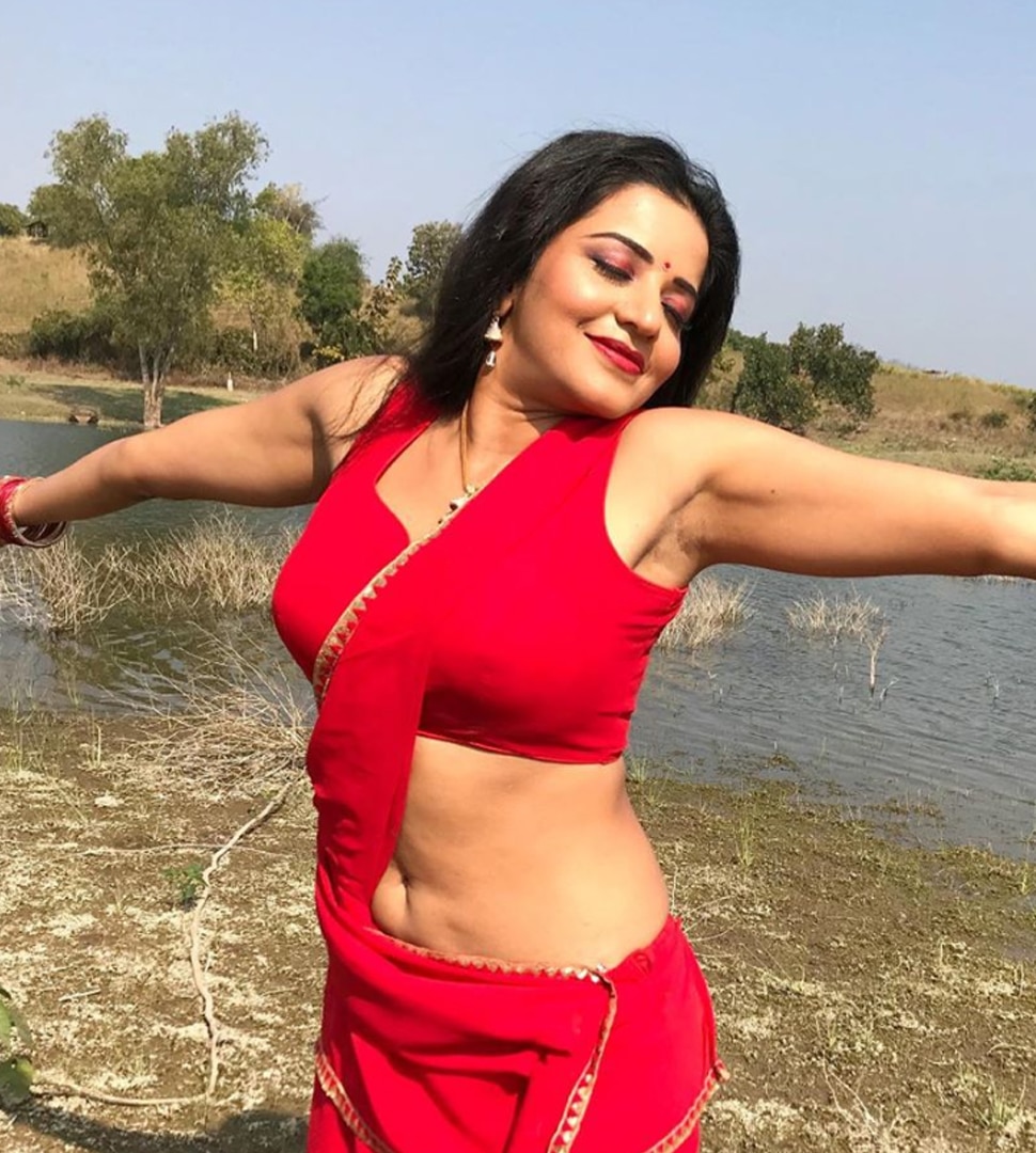 बिग बॉस में भी मचा चुकी हैं धमाल Monalisa