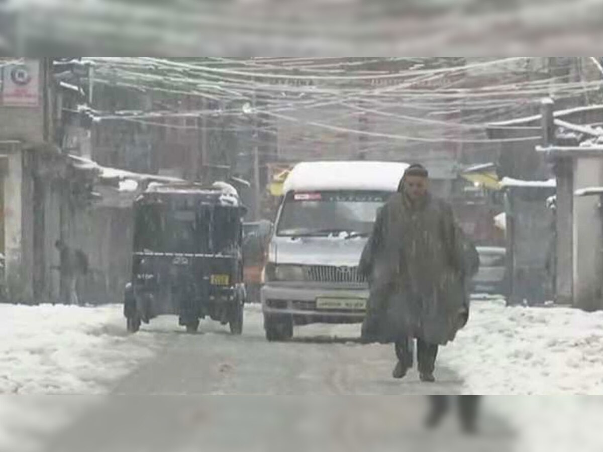 जम्मू कश्मीर: खराब मौसम के चलते 5वें दिन भी बाधित रहा हवाई संपर्क