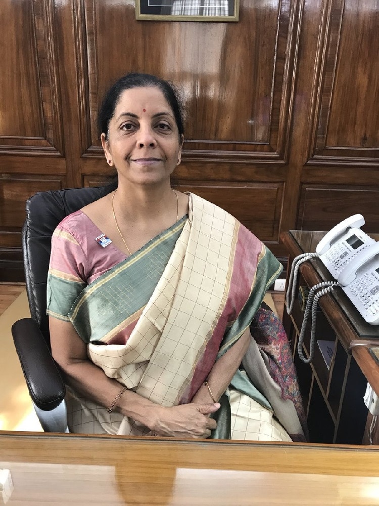 Nirmala Sitaraman listed in top 100 powerful women by FORBES | दुनिया की सबसे  शक्तिशाली महिलाओं में शामिल हुईं वित्त मंत्री निर्मला सीतारमण | Hindi News,