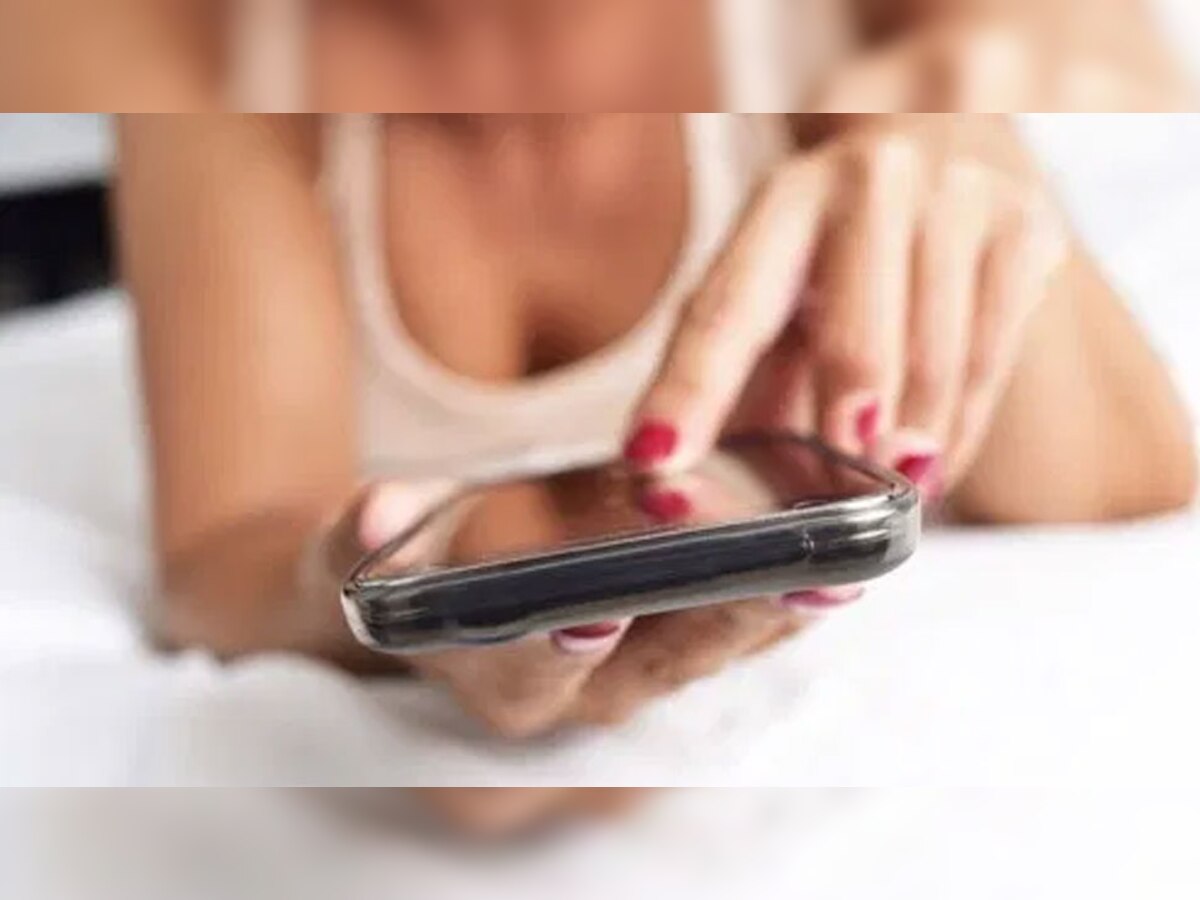 सेक्स लाइफ का दुश्मन है स्मार्टफोन, युवा हो रहे सबसे ज्यादा प्रभावित: सर्वे