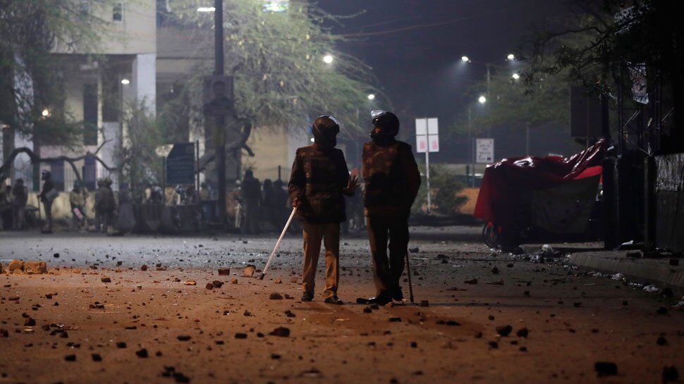 दिल्ली: जामिया नगर हिंसा पर कांग्रेस बोली- छात्रों की आवाज दबाना चाहती है पुलिस